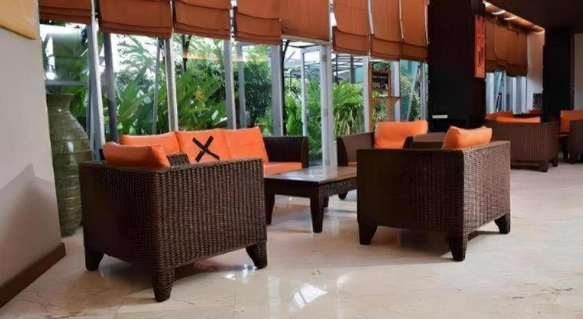 Hotel Asri Plaza Asia Tasikmalaya Exterior foto